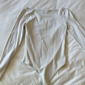 Aritzia long Sleeve Off-Shoulder Bodysuit in white